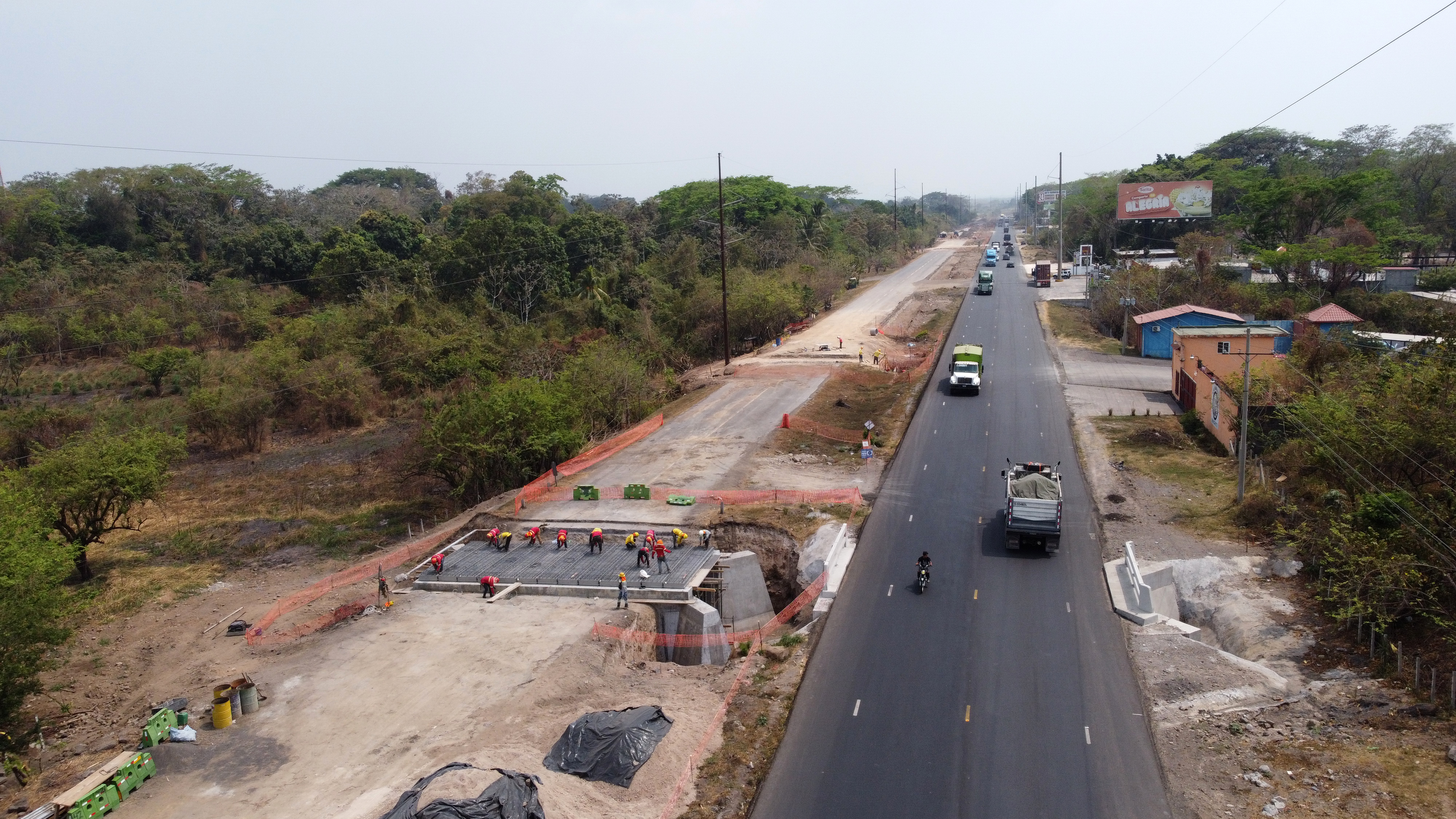 AVANCES AUTOPISTA ESCUINTLA PUERTO QUETZAL'