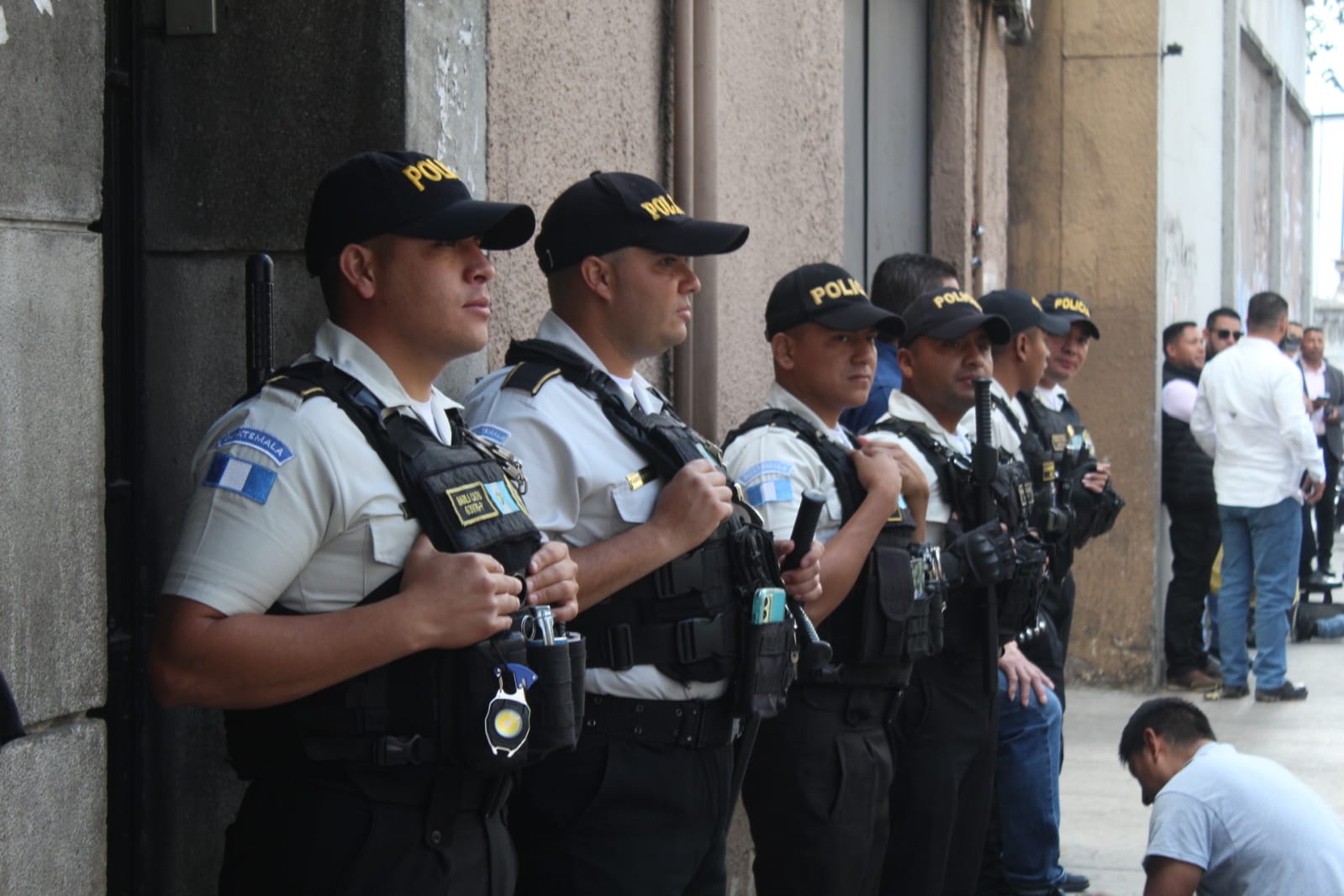 ENFRENTAMIENTOS DIPUTADOS ELECCION MAGISTRADOS CC