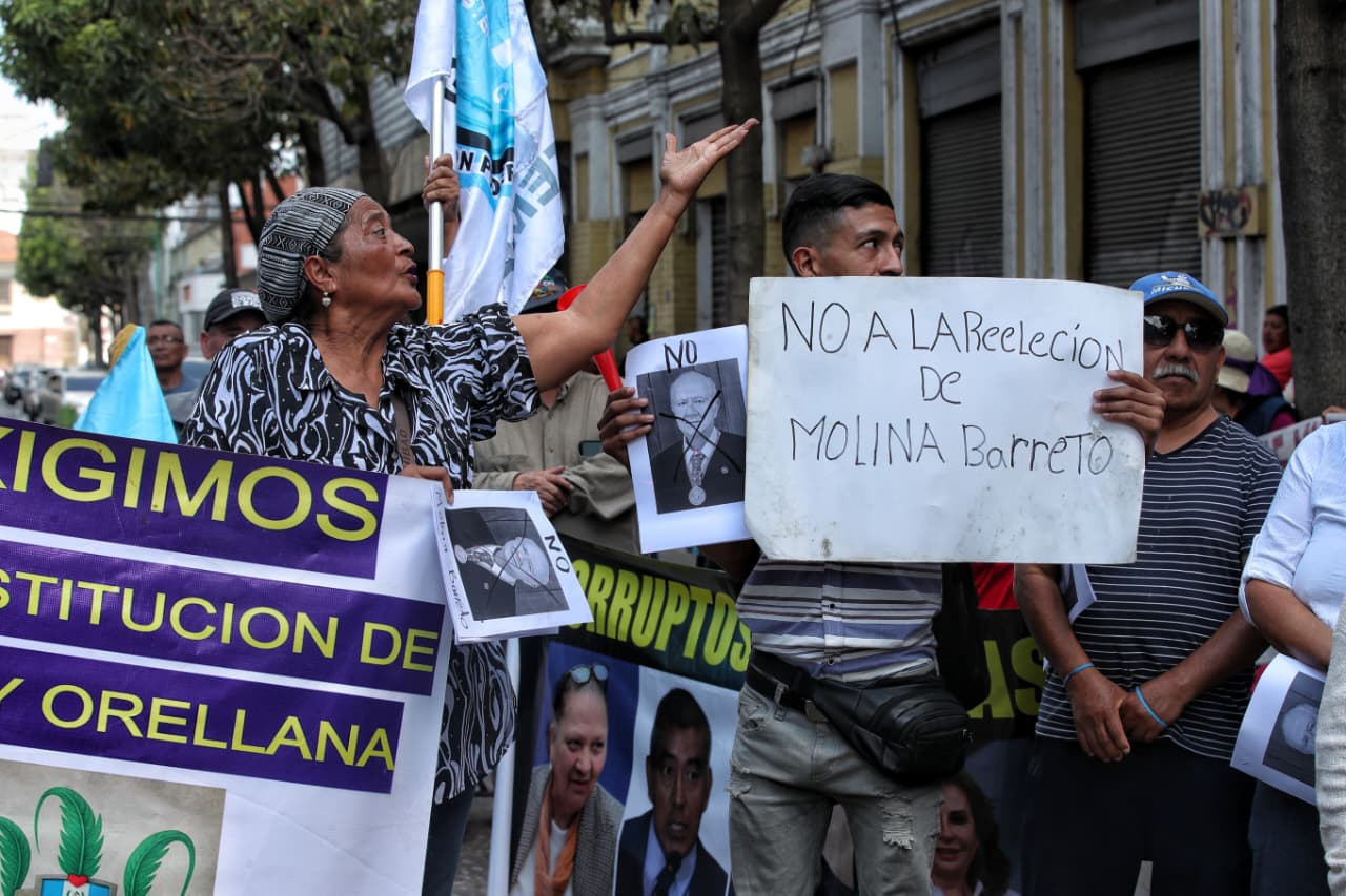 ENFRENTAMIENTOS DIPUTADOS ELECCION MAGISTRADOS CC