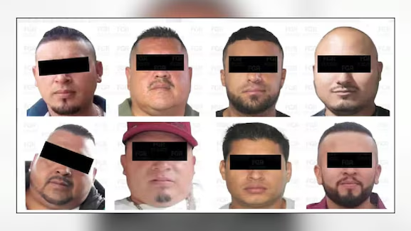 Autoridades mexicanas presentan a los detenidos durante operativos en Michoacán y Puebla contra Cárteles Unidos. (Foto Prensa Libre: Tomada la cuenta de X @narcoblogger)