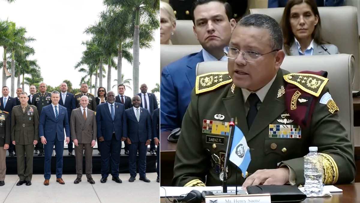 El ministro de la Defensa de Guatemala, Henry Sáenz, durante su intervención en la conferencia “Américas contra los carteles”, junto a una imagen del secretario de Defensa de Estados Unidos, Pete Hegseth, con delegaciones de países latinoamericanos en Doral, Florida.