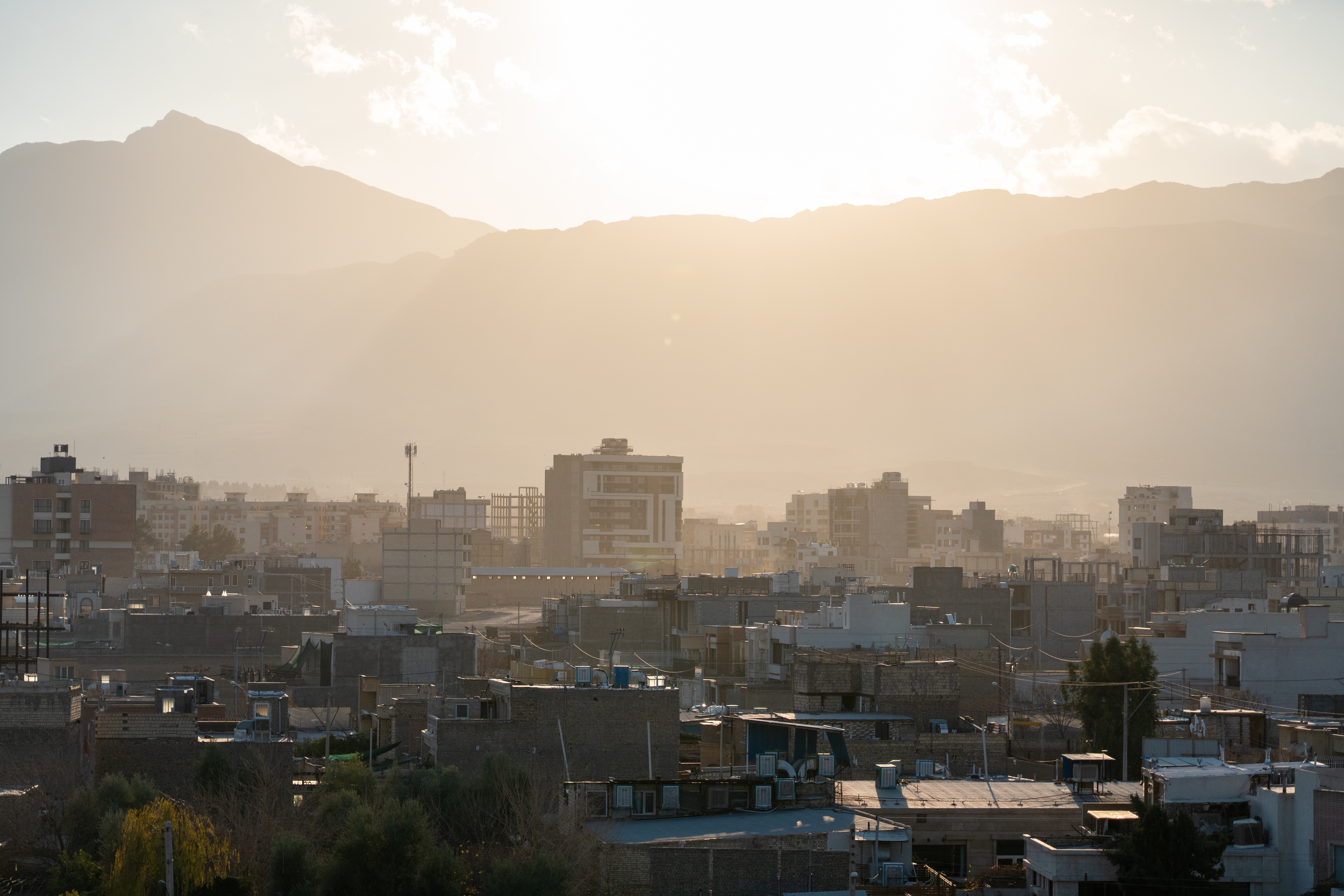 Irán también padece escasez de agua a causa de la guerra.