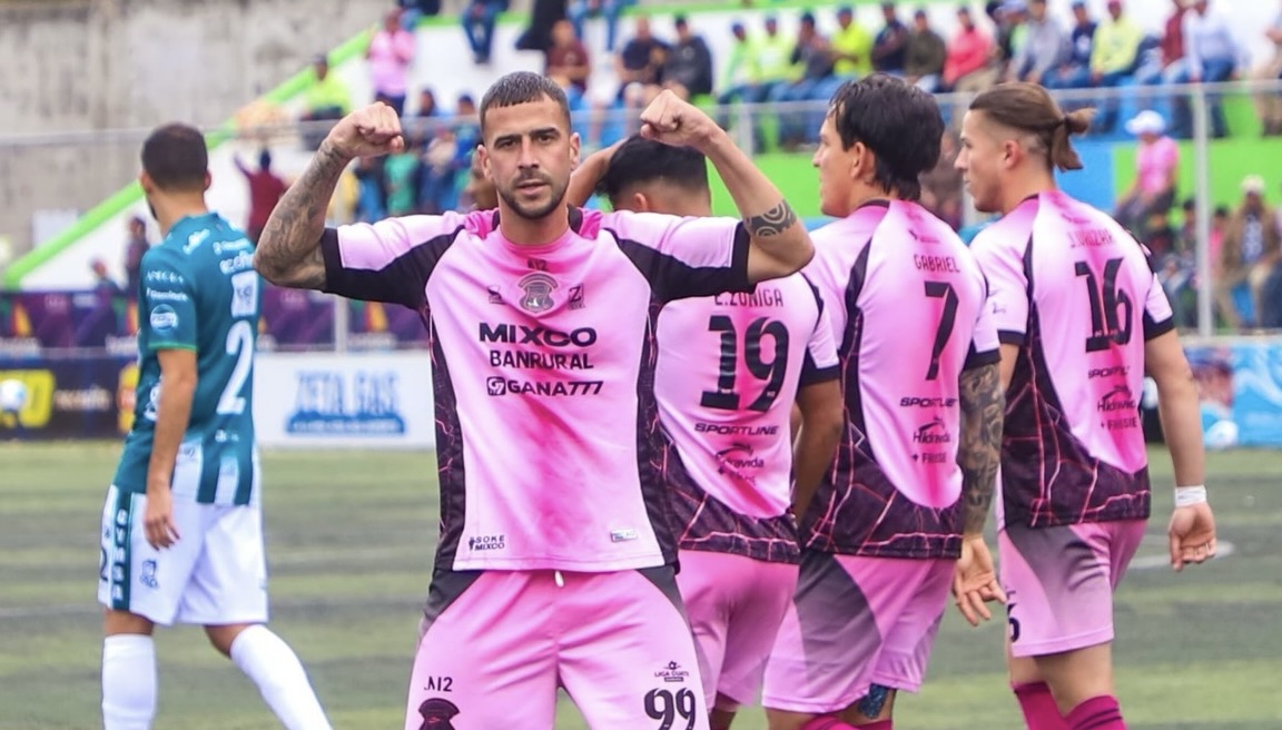 Mixco vence a Antigua 2-1 con doblete de Nicolás Martínez