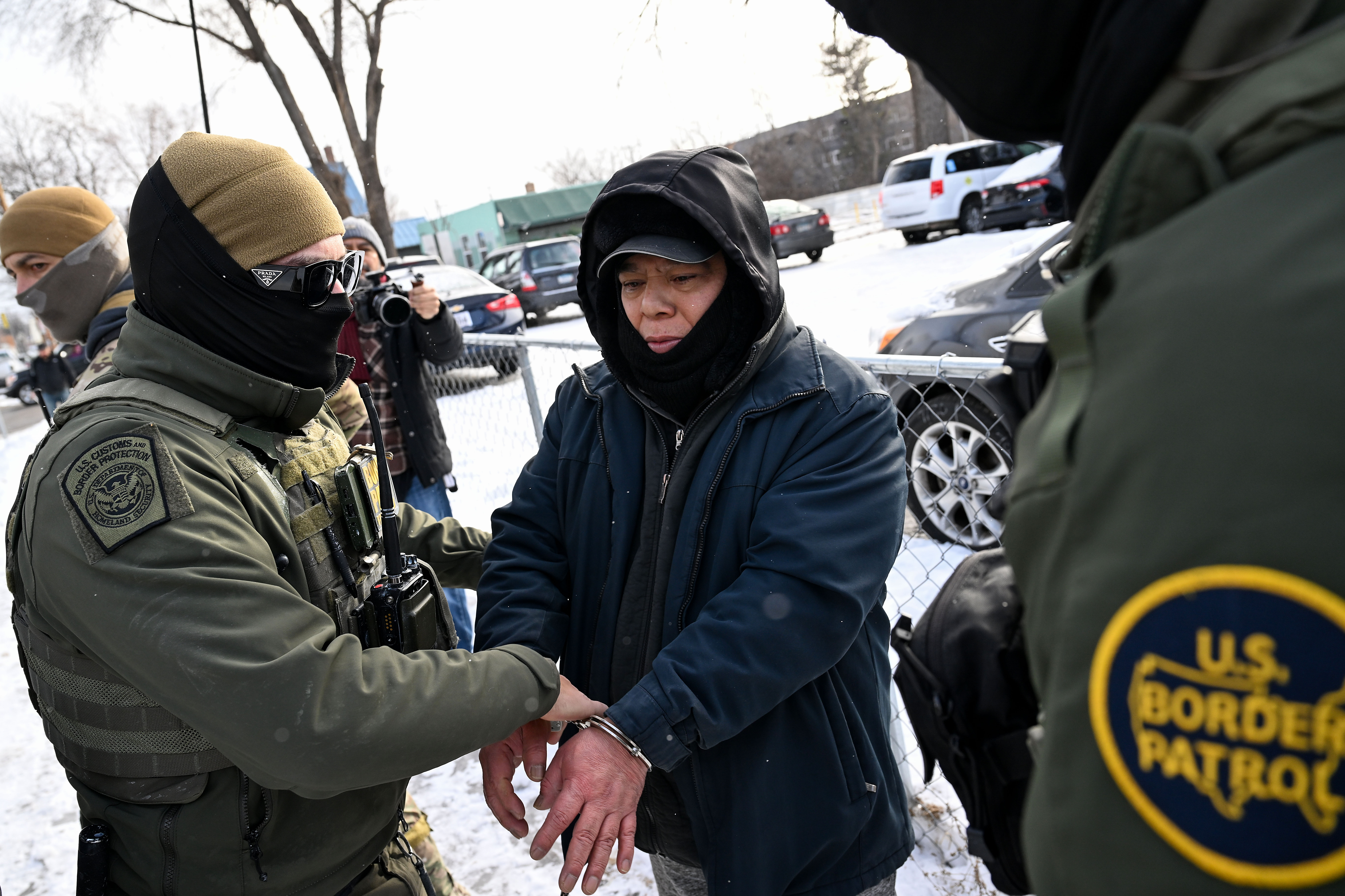 La Casa Blanca pide moderar discurso de deportaciones.