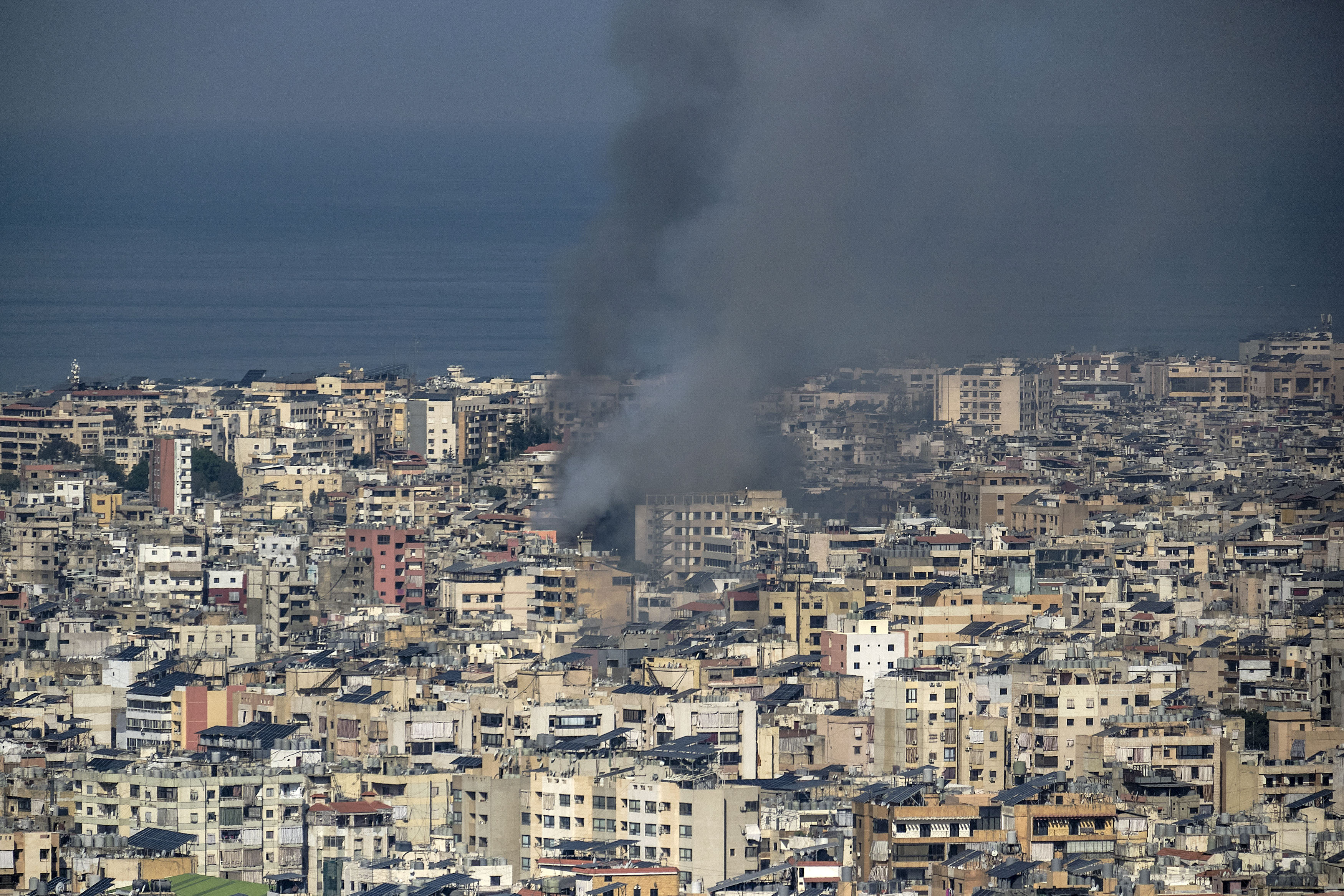 El Ejército de Israel bombardea suburbios en el sur de Beirut