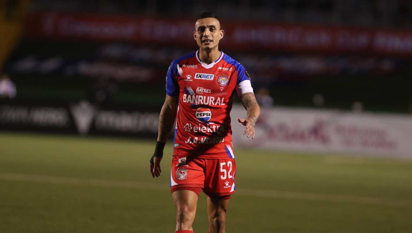 Jorge Aparicio se muestra feliz por volver de su lesión y le manda un claro mensaje al técnico de la Selección Nacional de Guatemala, Luis Fernando Tena. (Foto Prensa Libre: Douglas Suruy Franco).