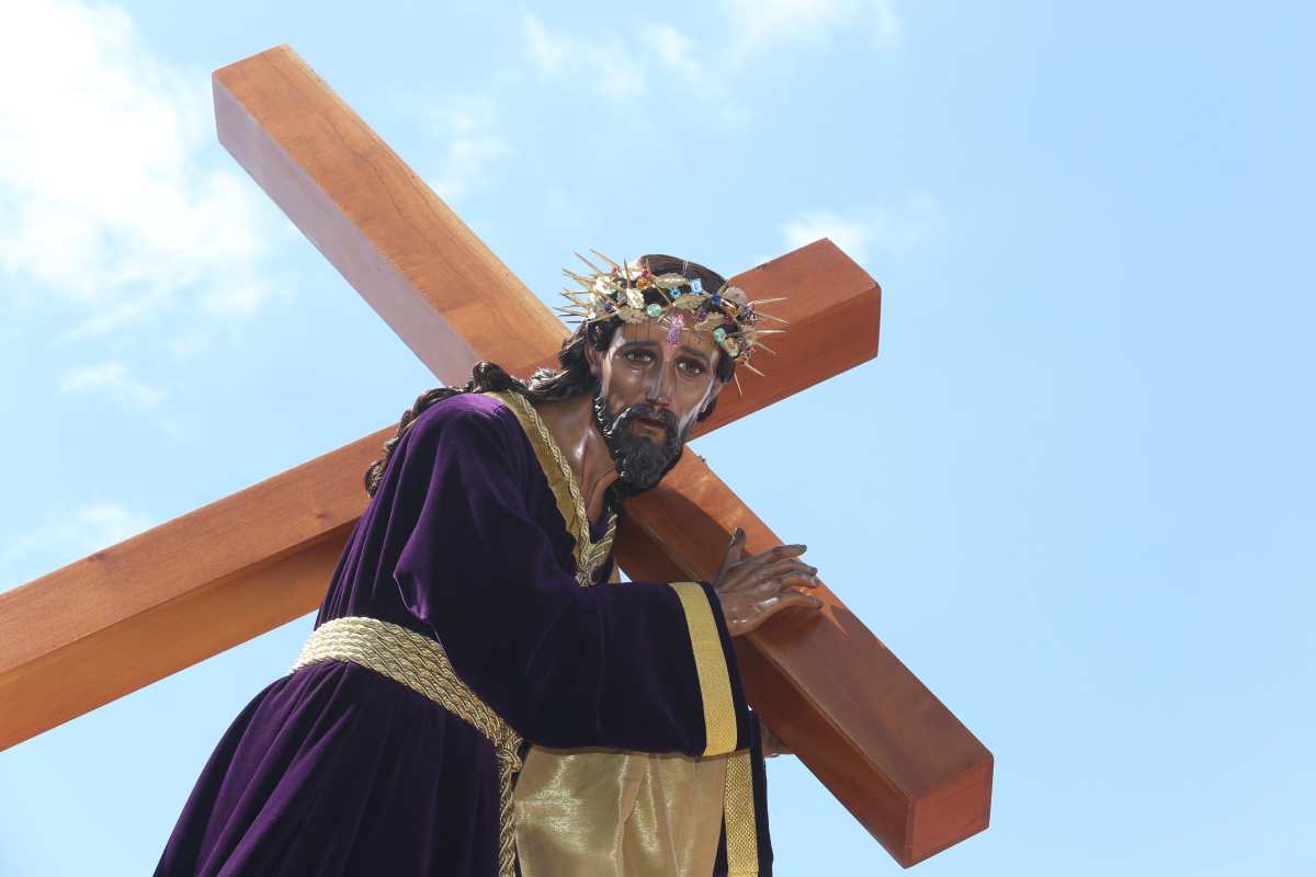 Jesús del Consuelo recorre las calles del Centro Histórico. (Foto Prensa Libre: Edwin Castro)
