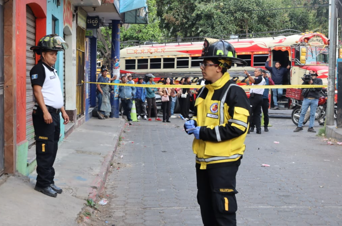 Bomberos localizan restos humanos en dos sectores de Villa Canales