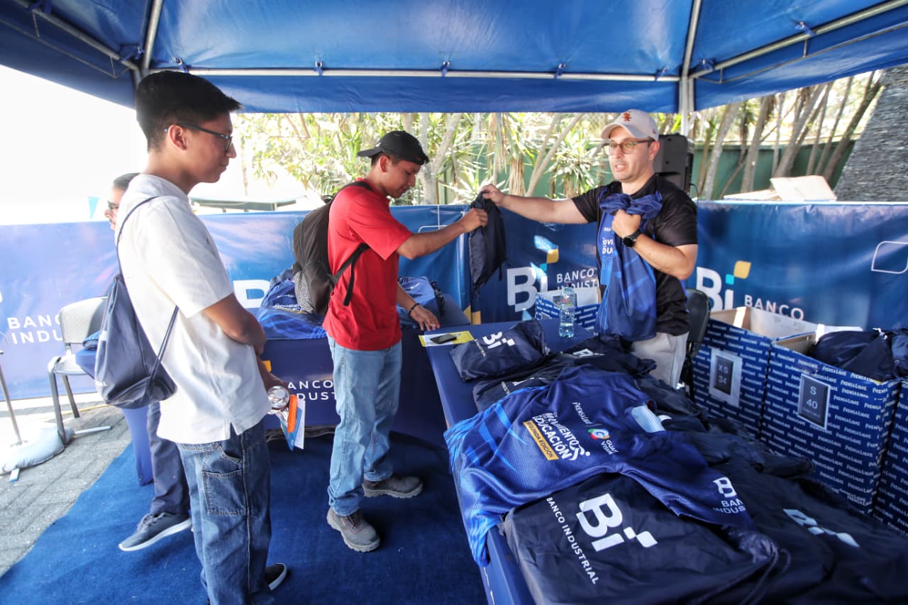 MOVIMIENTO POR LA EDUCACIÓN