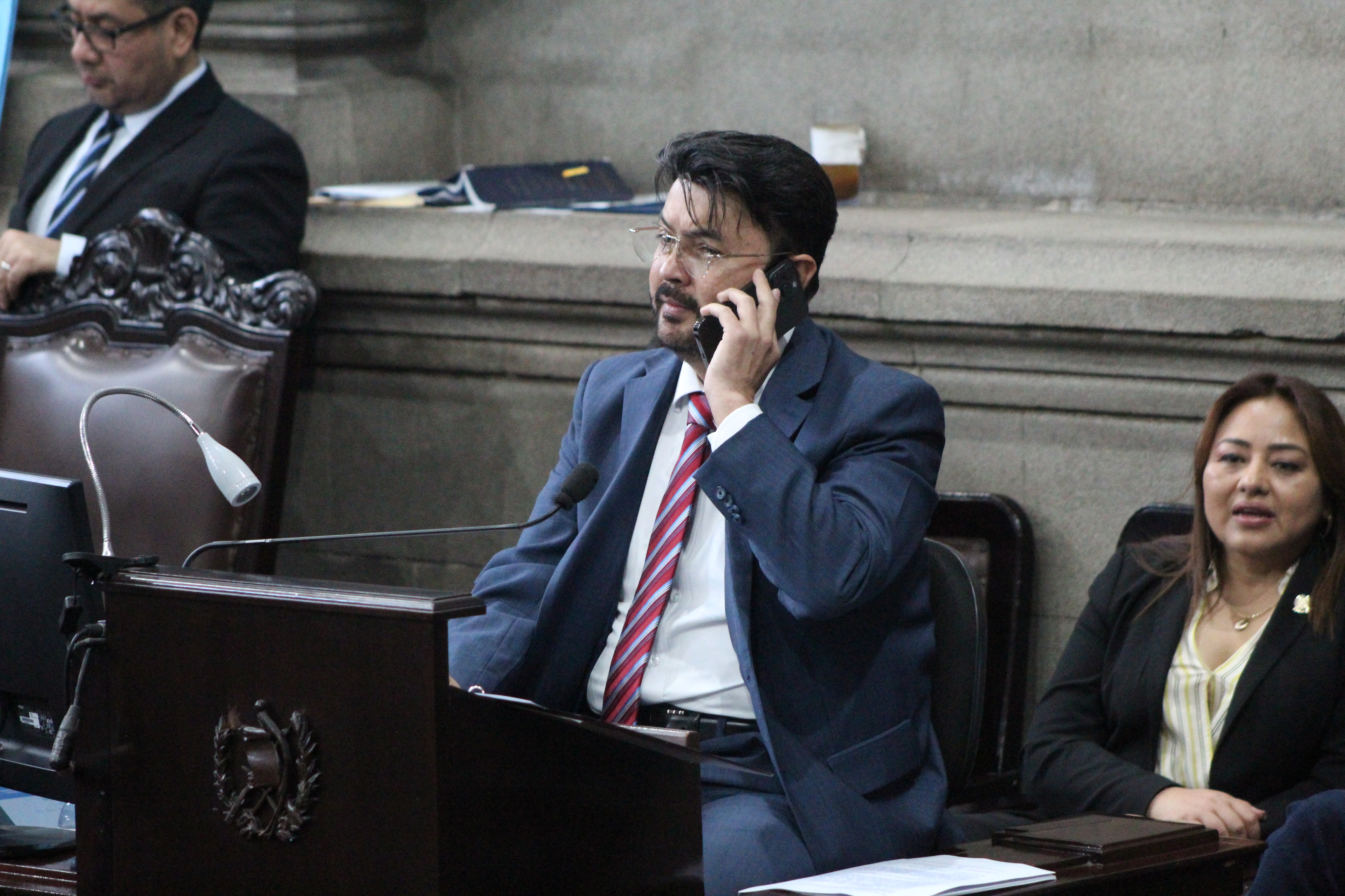 EN FOTOGRAFIA: JUAN CARLOS RIVERA 


El Congreso de la Repblica eligi al magistrado titular y suplente de la Corte de Constitucionalidad (CC), correspondiente al perodo 2026 Ð 2031. El magistrado Roberto Molina Barreto recibi 100 votos a favor como magistrado titular para la CC. En tanto, Luis Rosales, actual magistrado suplente, recibi 117 votos.

foto Byron Rivera 
05/03/2025