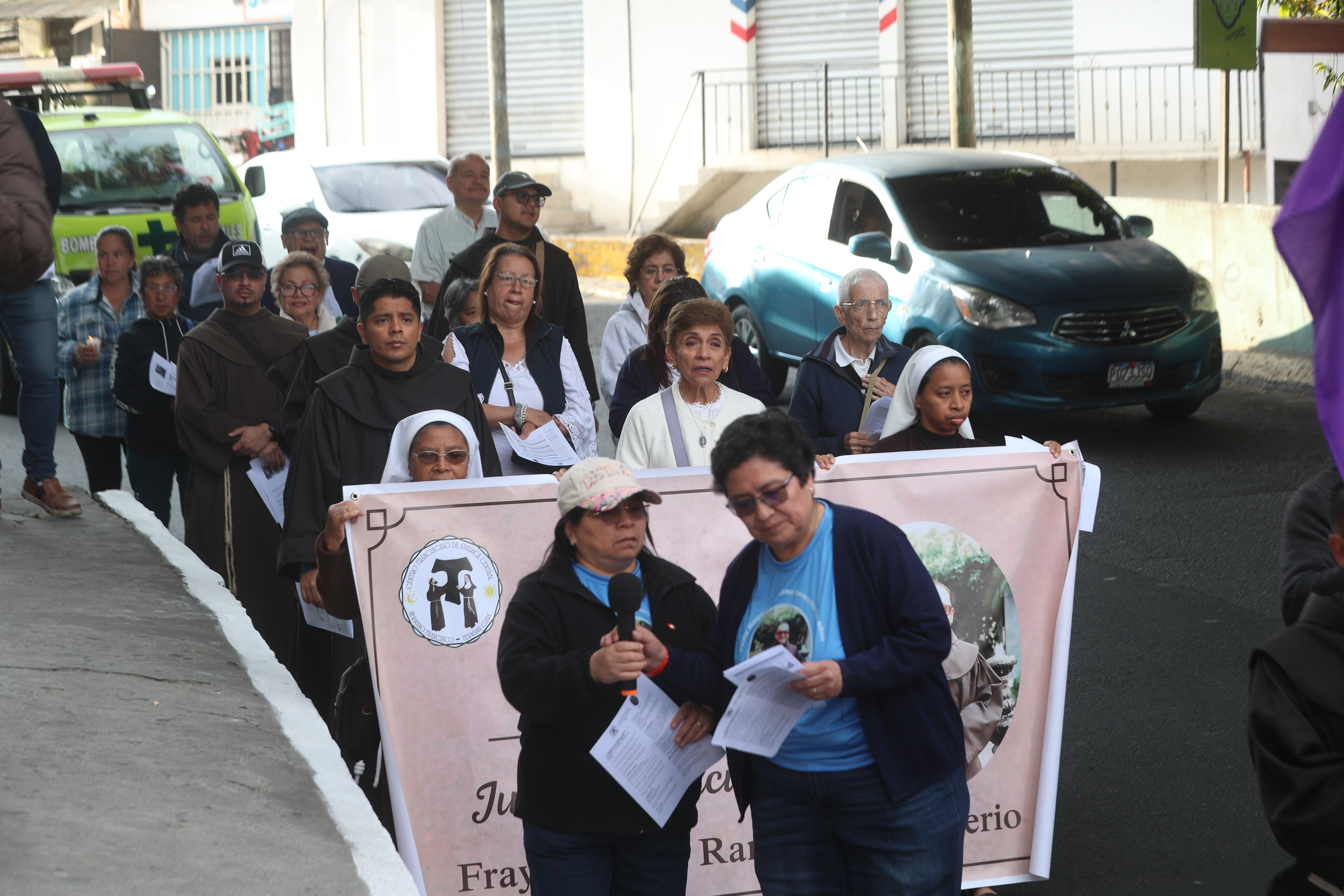 VIA CRUCIS EN MEMORIA DE FRAY AUGUSTO RAMIREZ MONASTERIO