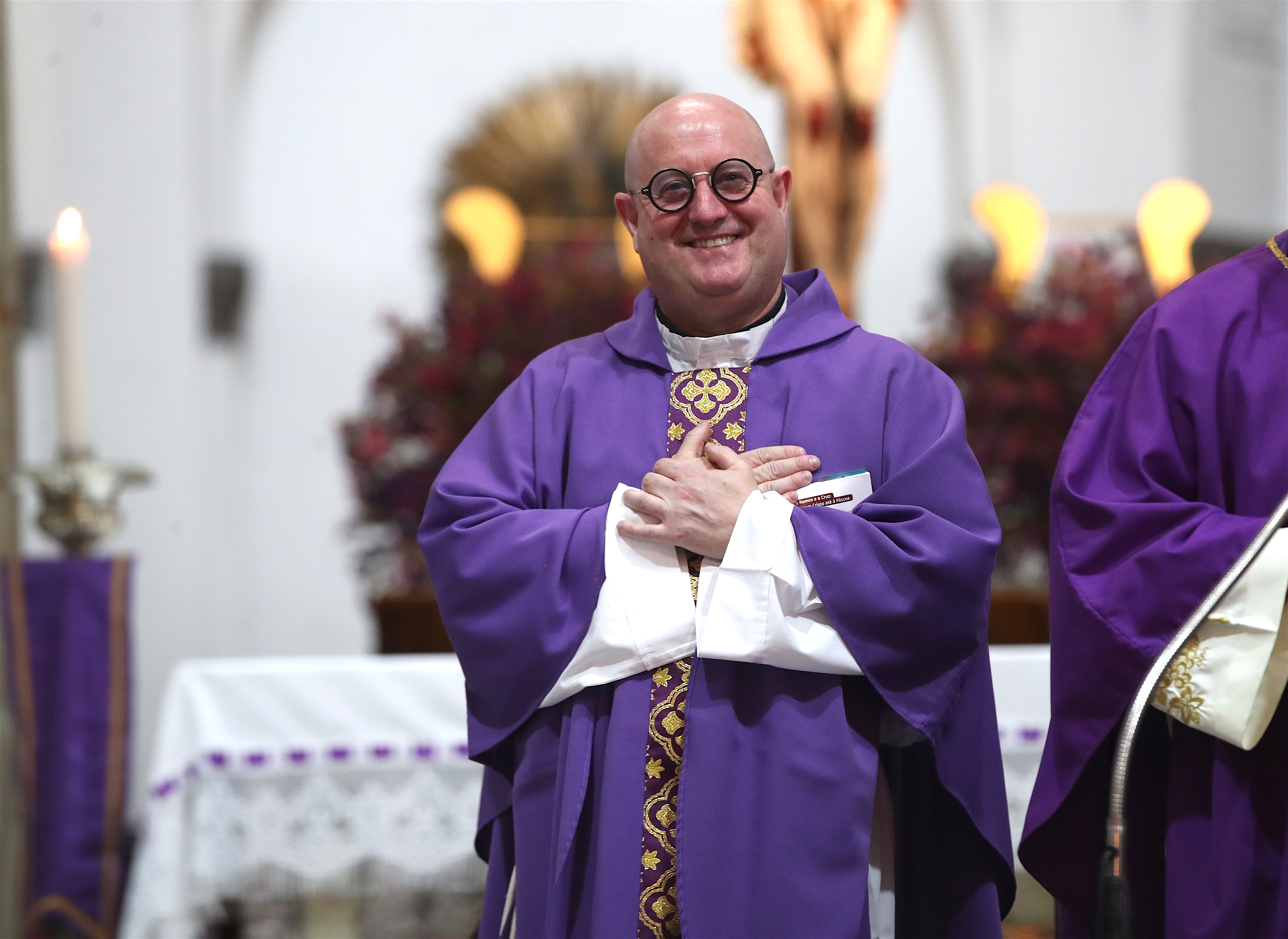 Padre Guilherme Peixoto, el sacerdote portugués visita Guatemala.