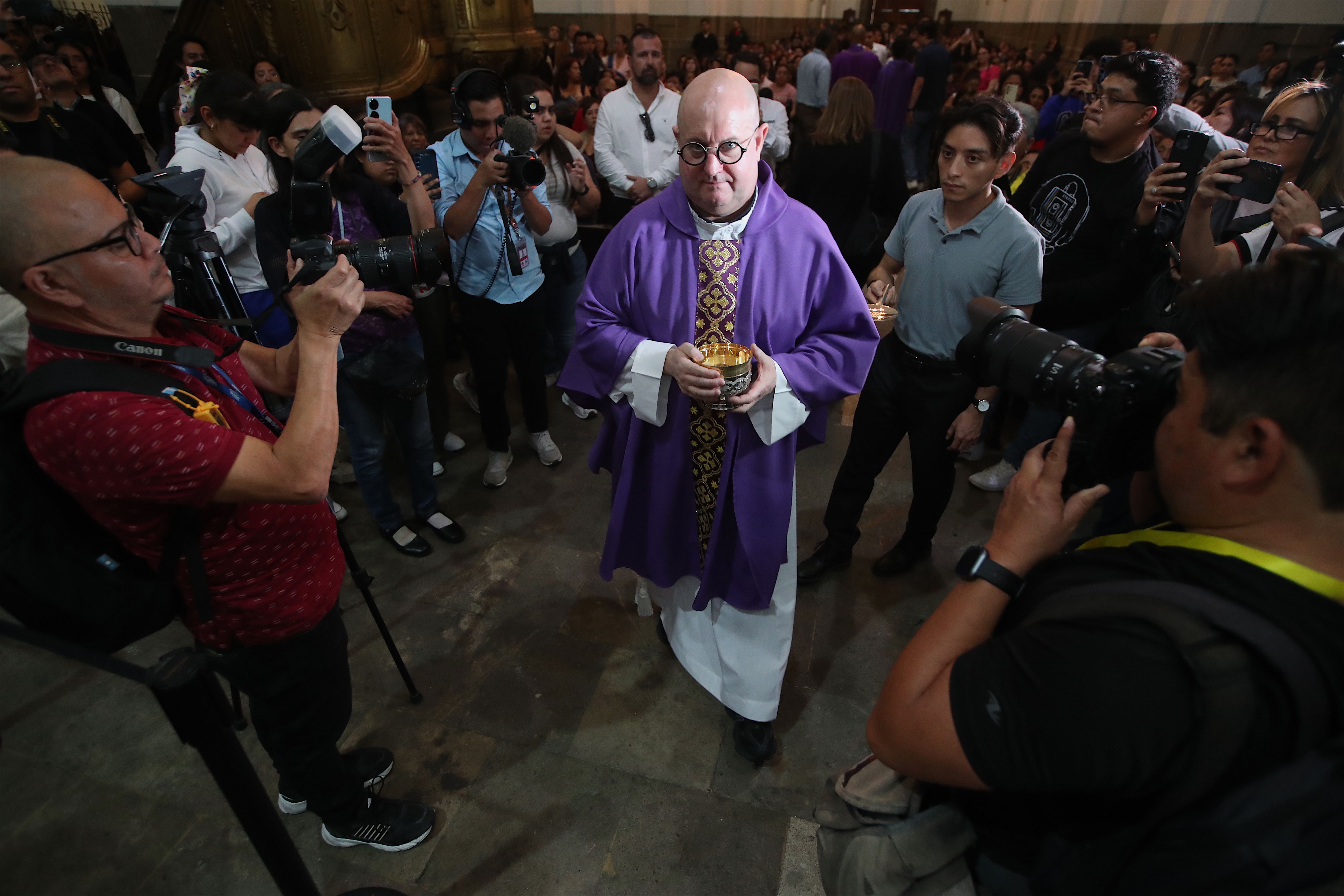 Padre Guilherme Peixoto, el sacerdote portugués visita Guatemala.