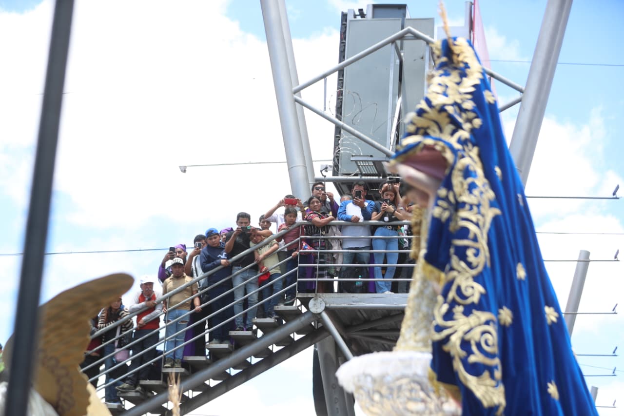 PROCESION JESUS NAZARENO TRES POTENCIAS VIRGEN DE DOLORES PARROQUIA'