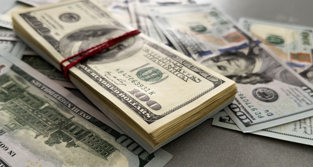 El comienzo del año en el ingreso de divisas por remesas familiares en Guatemala comienza a diferir del 18.7% de crecimiento registrado al 31 de diciembre del 2025, cuando se alcanzaron US$25 mil 530 millones, cifra histórica. (Foto Prensa Libre: Shutterstock)