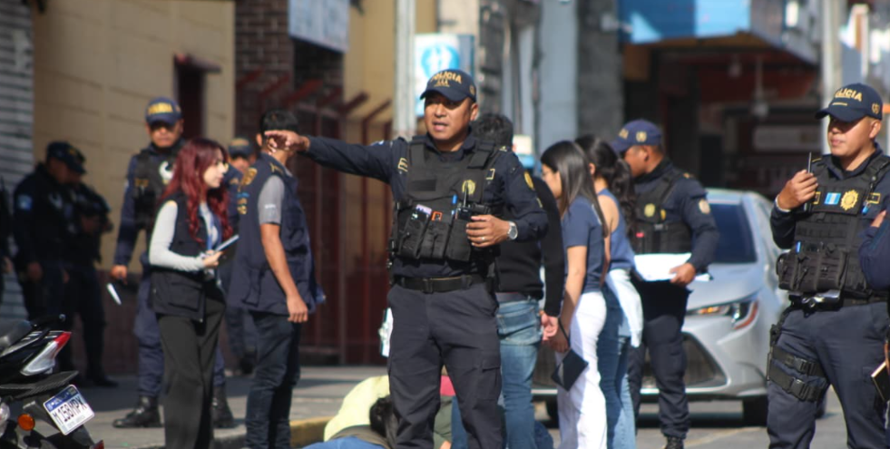 TRES MUERTOS EN ATAQUE EN ZONA 1