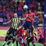 Municipal continúa como líder de la tabla acumulada de la Liga Nacional. (Foto Prensa Libre: Esbin García).