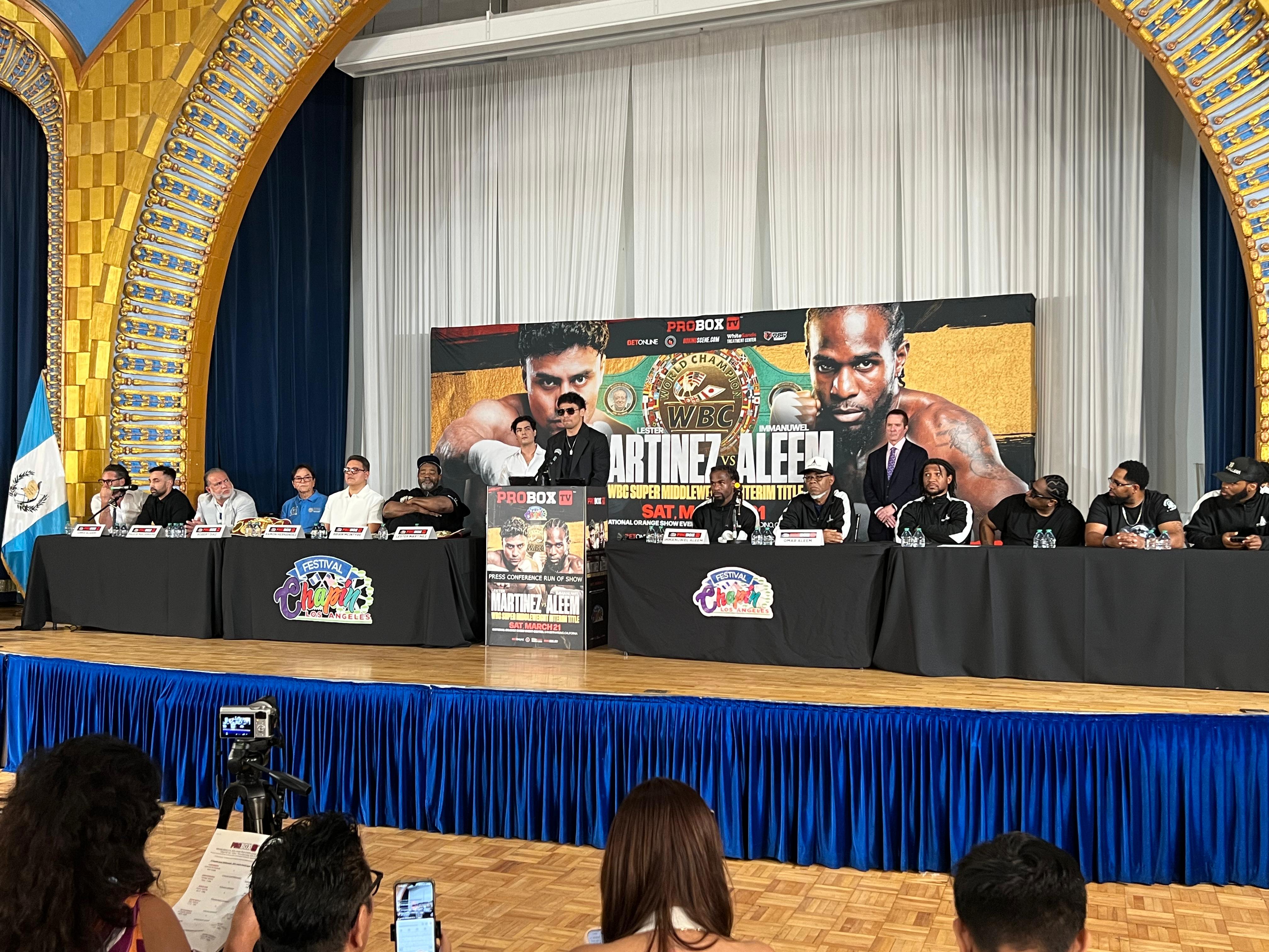 Lester Martínez en conferencia de prensa previo a su combate de este sábado 21 de marzo frente a Immanuwel Aleem. (Foto Prensa Libre: Cortesía Mariluz Gonzalez).