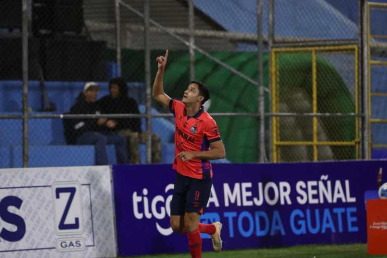 Municipal vence en su casa 1-