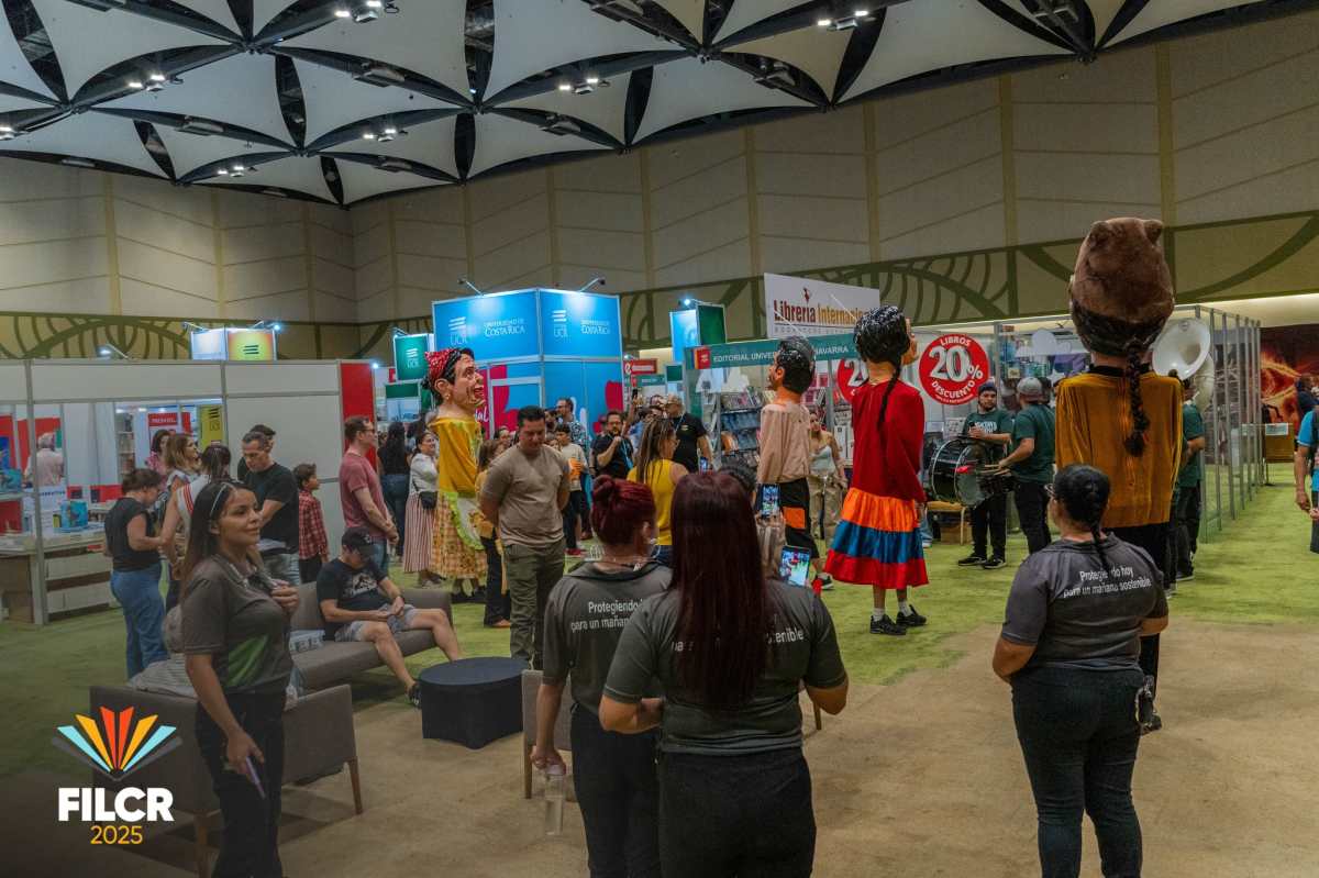 Una imagen que muestra parte de las actividades de la última edición de la Feria del Libro de Costa Rica en 2025. En 2026, la feria tendrá de invitado especial a Guatemala. (Foto Prensa Libre: cortesía FLCR)