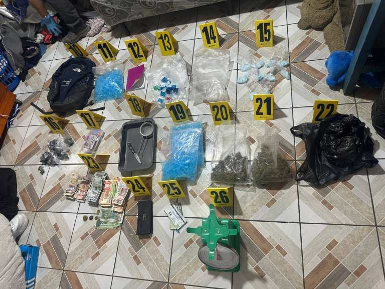 Operativo contra narcomenudeo en Amatitlán deja armas, droga y más de Q6