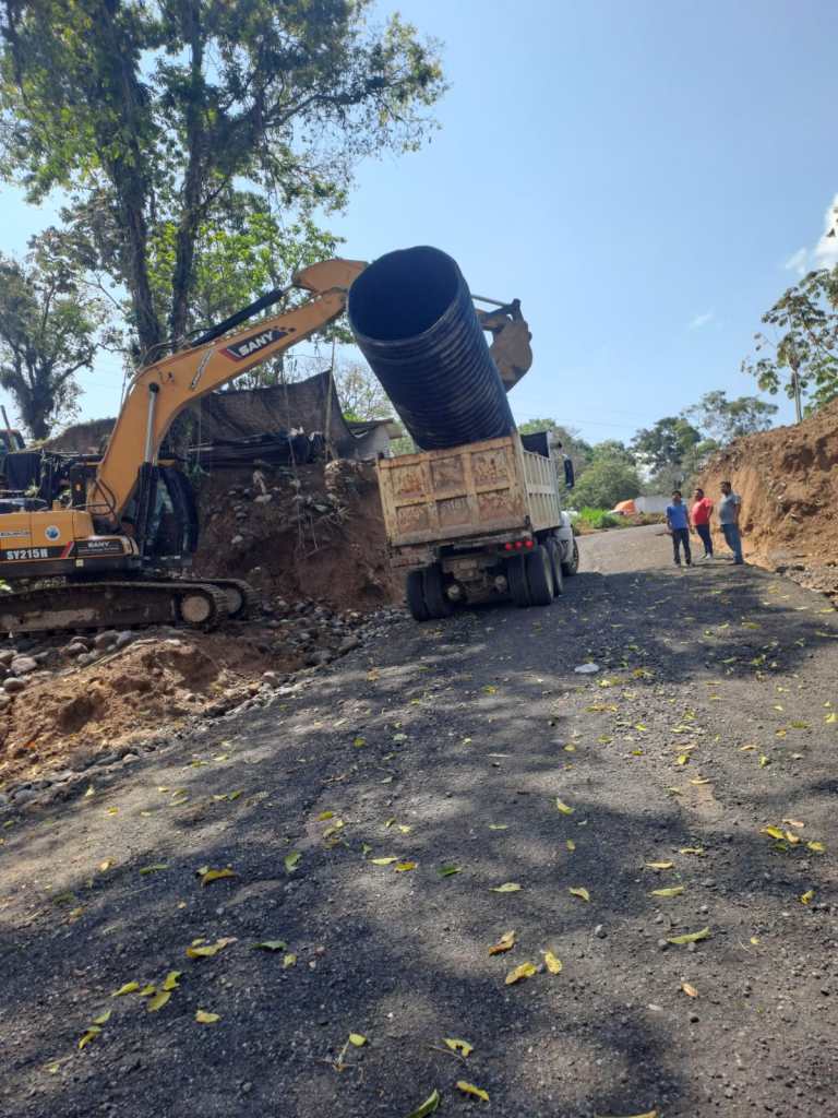 Tubería de gran capacidad que será instalada en Cito-Zarco para evitar nuevos socavamientos por lluvias