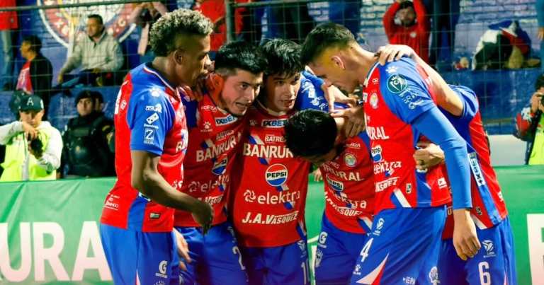 Xelajú aprovecha la localía y vence 2-