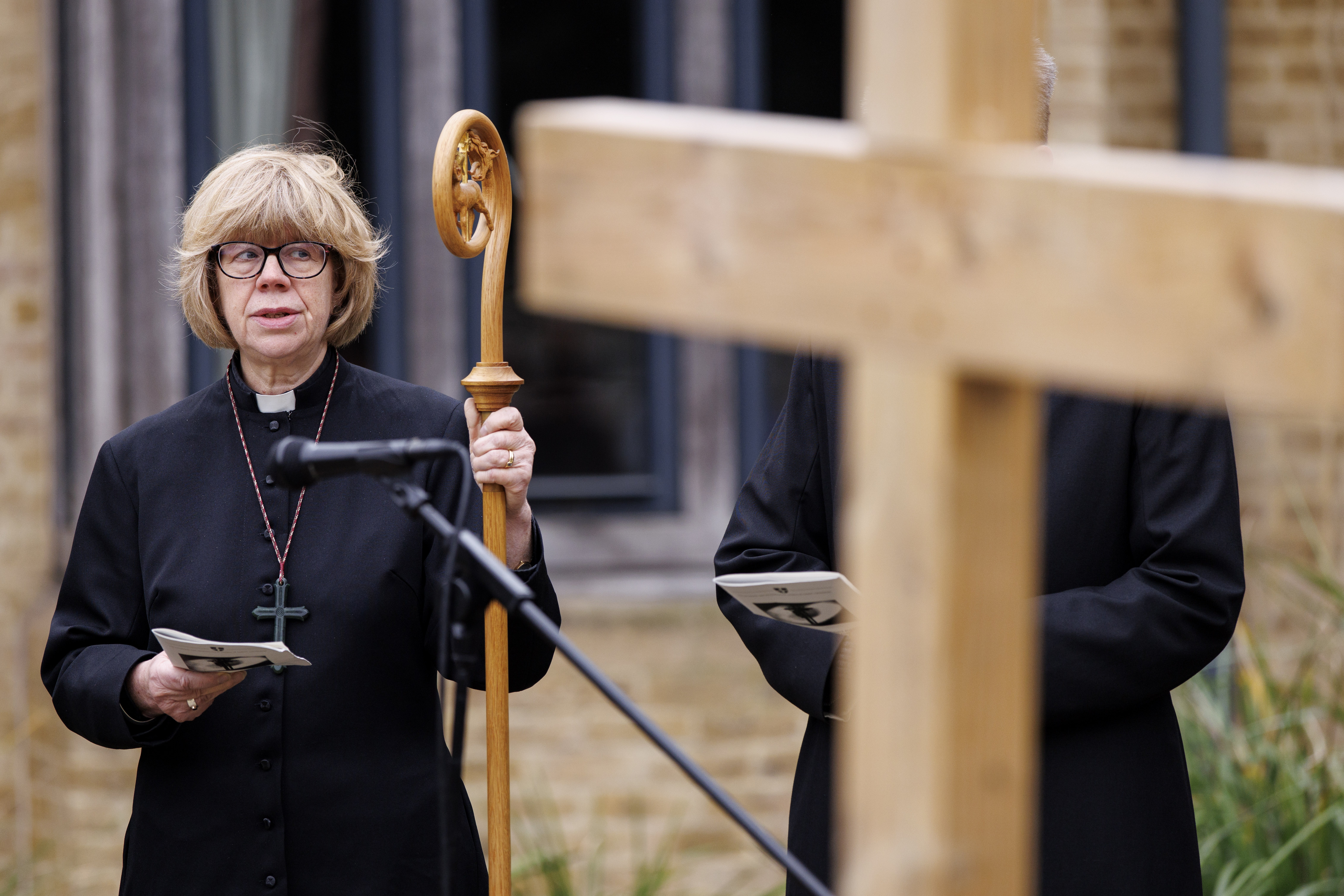 La arzobispa de  Canterbury, Sarah Mullally. (Foto Prensa Libre: EFE/EPA/TOLGA AKMEN). 