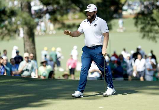 Augusta (United States), 10/04/2026.- Tyrrell Hatton of England reacts after a birdie on Hole 7 in Round 2 of the 2026 Masters tournament in August, Georgia, USA, 10 April 2026. EFE/EPA/CHRIS TORRES