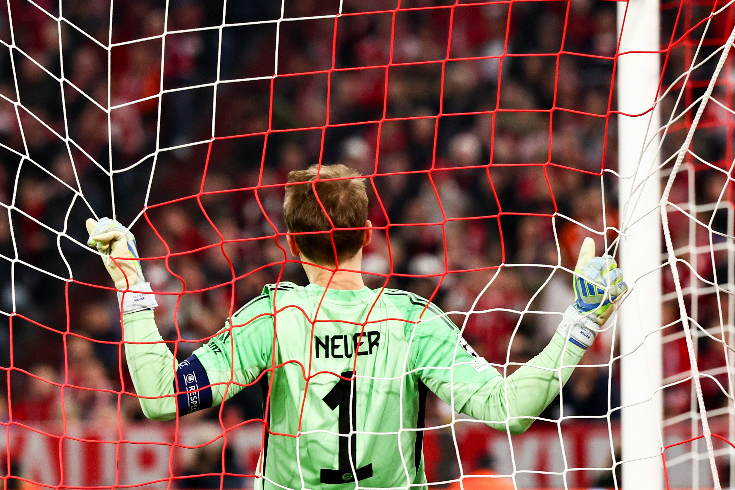 Video: Neuer y Lunin, protagonistas por errores puntuales en el Bayern vs Real Madrid