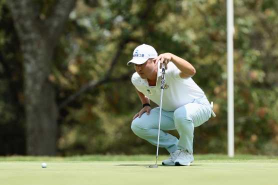 AMDEP3880. CIUDAD DE MÉXICO (MÉXICO), 17/04/2026.- El canadiense Richard T. Lee compite este viernes, durante la segunda ronda del LIV Golf en el Club de Golf Chapultepec en Ciudad de México (México). EFE/José Méndez