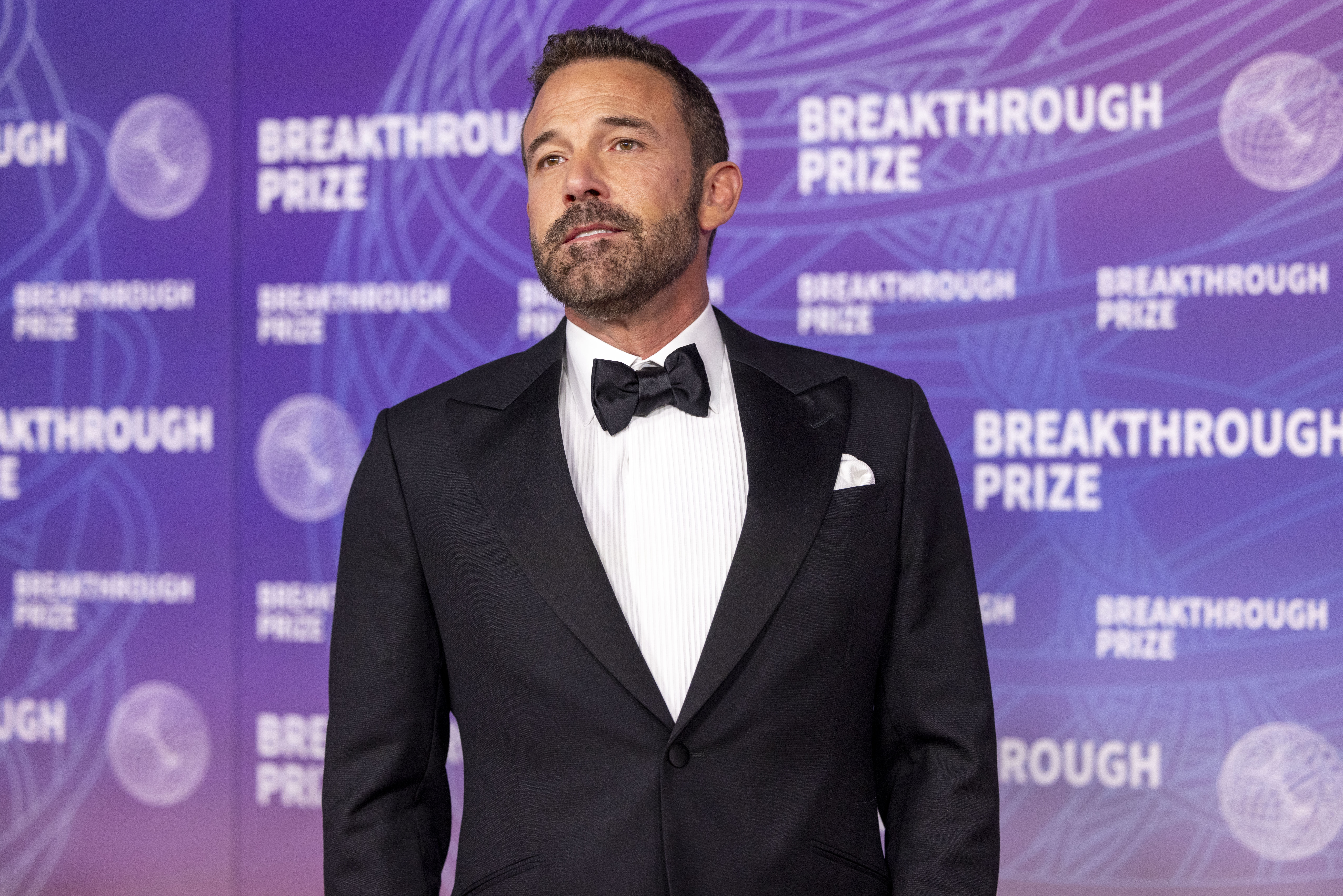SANTA MONICA (United States), 19/04/2026.- Ben Affleck arrives during the 12th Breakthrough Prize red carpet ceremony at the Barker Hangar in Santa Monica, California, USA, 18 April 2026. EFE/EPA/JILL CONNELLY