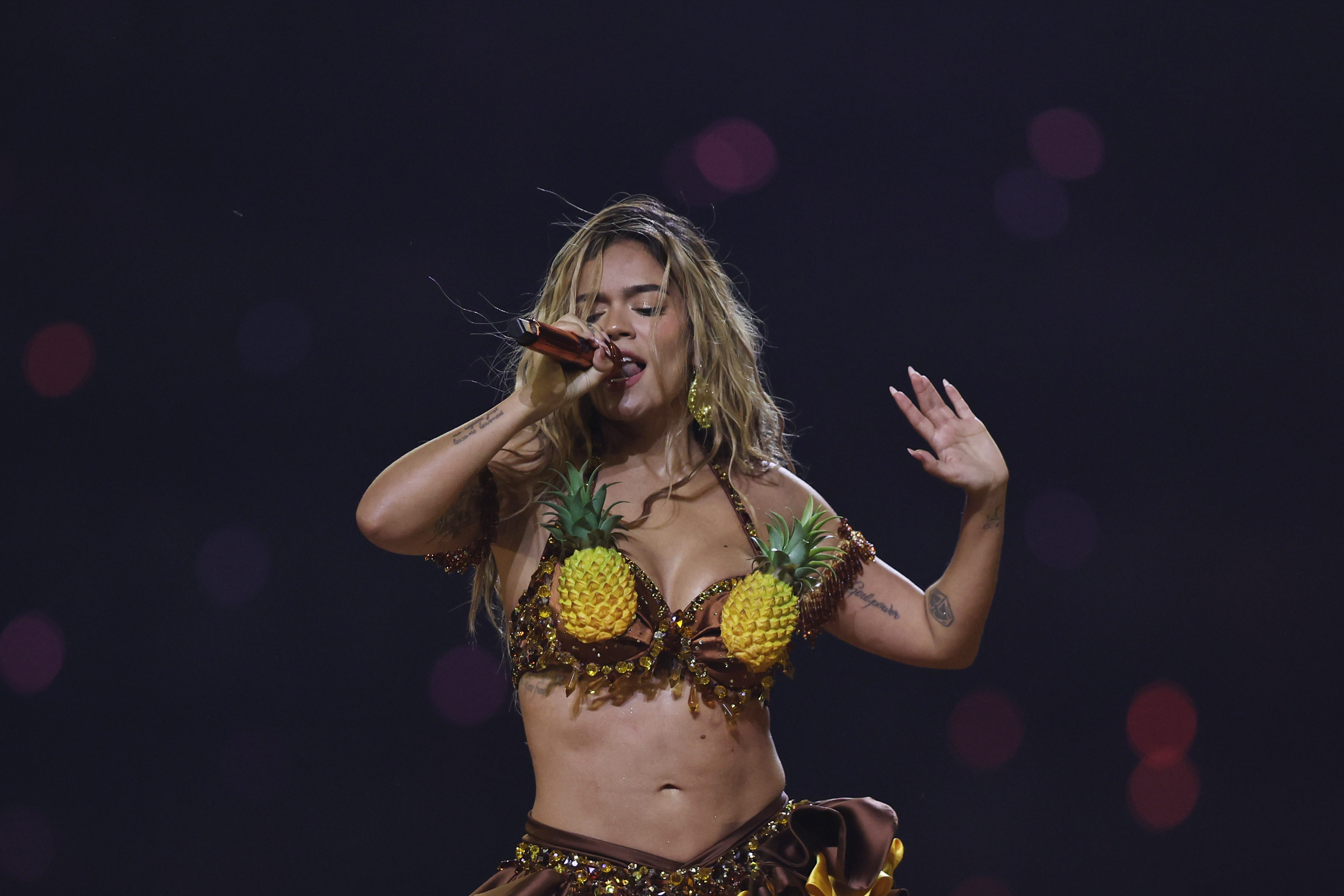 Karol G agota entradas en Colombia y agrega fechas a su gira Tropitour