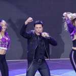 MEX792. CIUDAD DE MÉXICO (MÉXICO), 22/04/2026.- El cantante puertorriqueño Chayanne canta durante un concierto de su gira 'Bailemos Otra Vez' este miércoles, en el Auditorio Nacional, en Ciudad de México (México). EFE/Isaac Esquivel