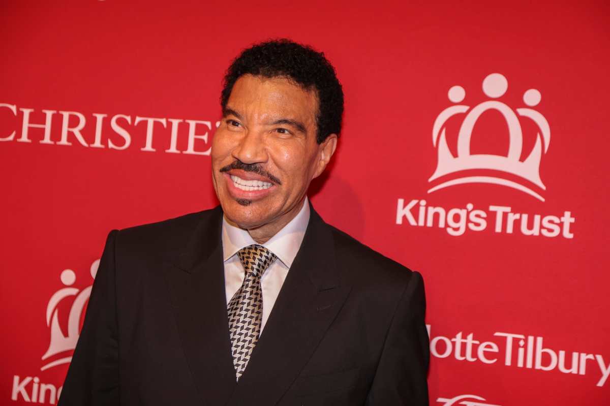 NEW YORK (United States), 30/04/2026.- US musician Lionel Richie arrives on the red carpet for the King's Trust Global Gala at Christie's in New York, New York, USA, 29 April 2026. The gala is a high-profile annual philanthropic event hosted by the King's Trust, the youth charity founded by Britain's King Charles III. (Reino Unido, Nueva York) EFE/EPA/SARAH YENESEL