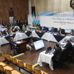 La Comisión de Postulación evalúa a los aspirantes durante la fase de entrevistas para integrar la nómina de candidatos a fiscal general. (Foto Prensa Libre: Javier González)