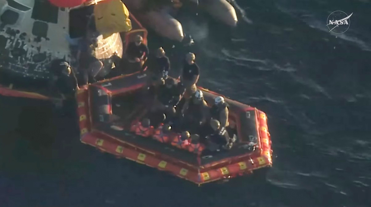 AMERIZAJE ARTEMIS II'