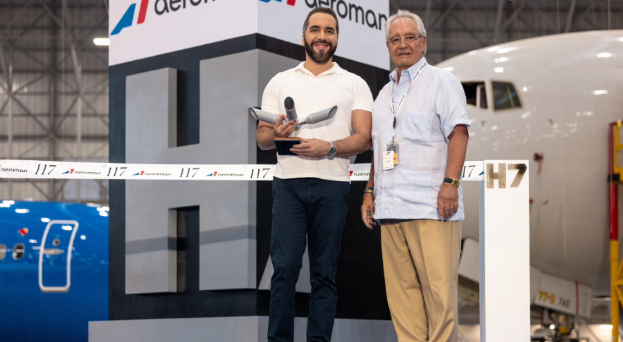 Aeroman Nayib Bukele El Salvador