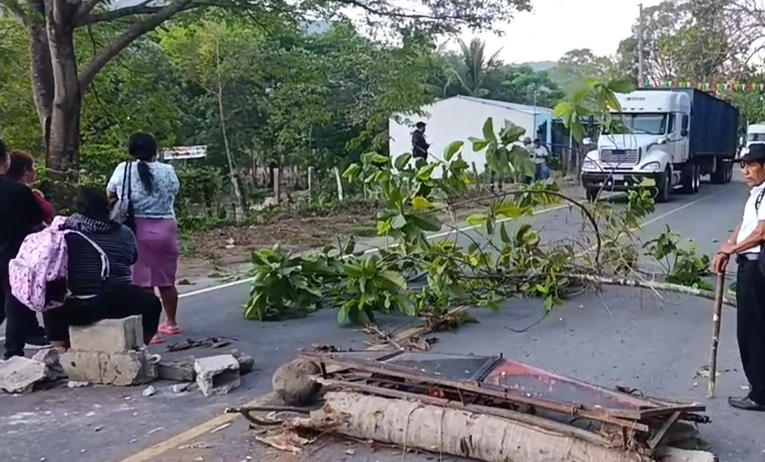 BLOQUEO DE CARRETERAS. CUILAPA