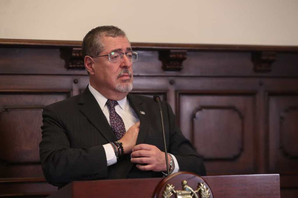 Bernardo Arévalo durante conferencia La Ronda al pronunciarse sobre denuncias, finiquito y situación en la Usac