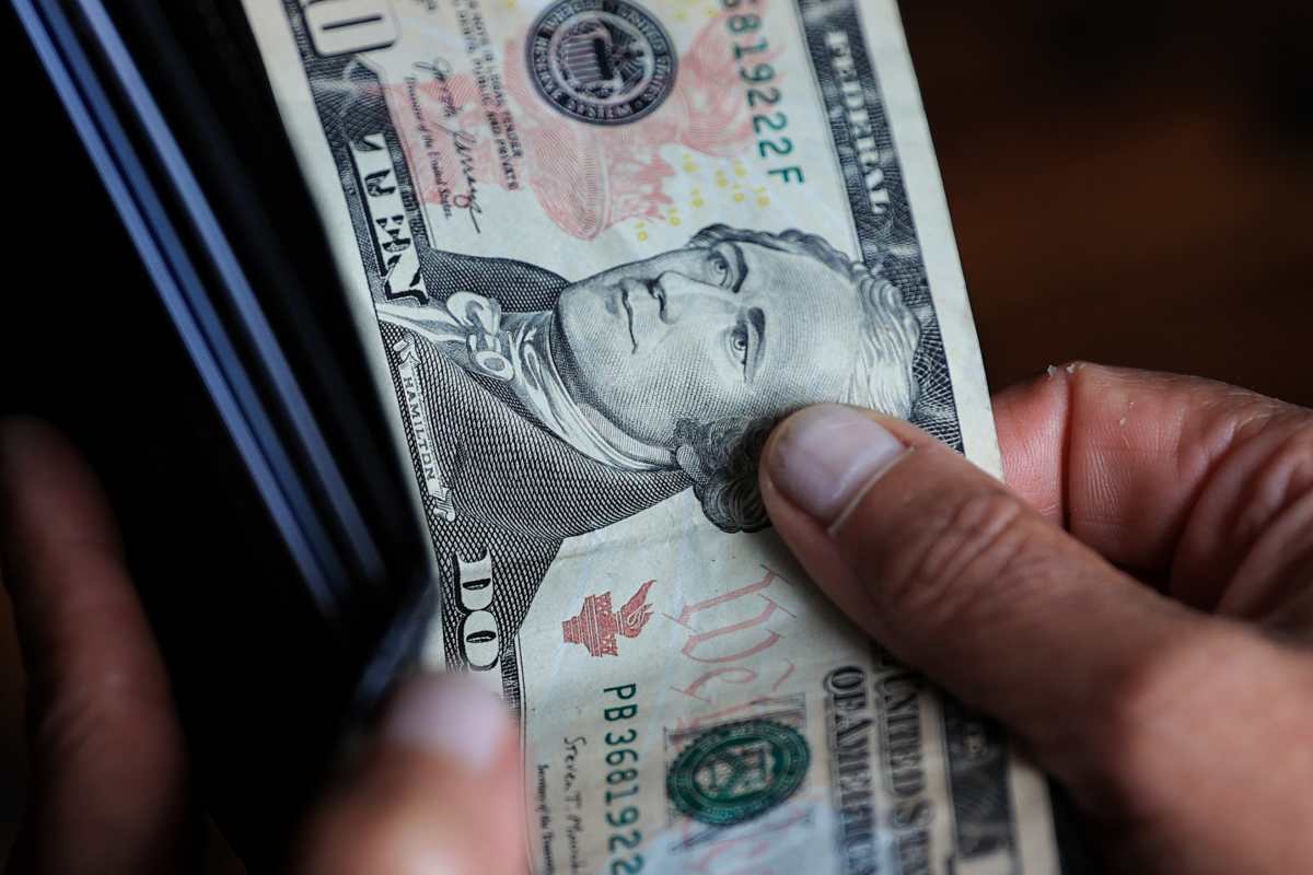América Latina: entre la obsesión por el dólar y la dolarización oficial