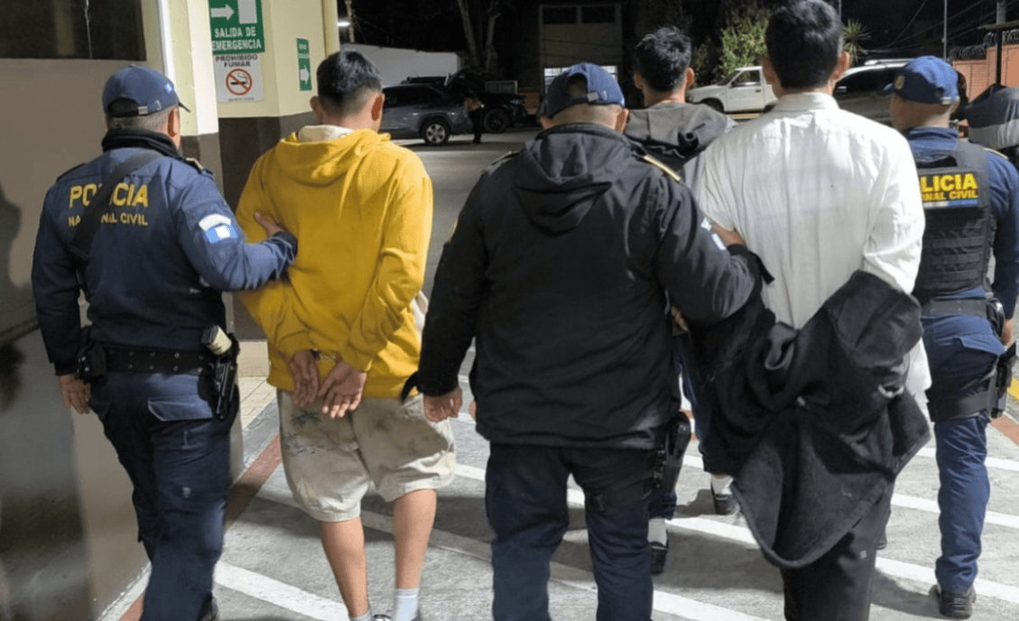 Tres presuntos sicarios son detenidos por la PNC tras balacera contra ...