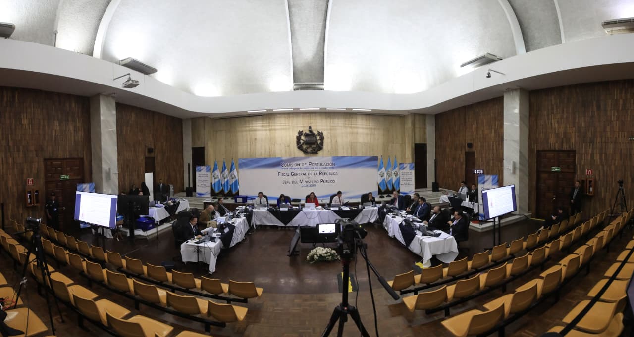 COMISIÓN DE POSTULACIÓN PARA EL MP