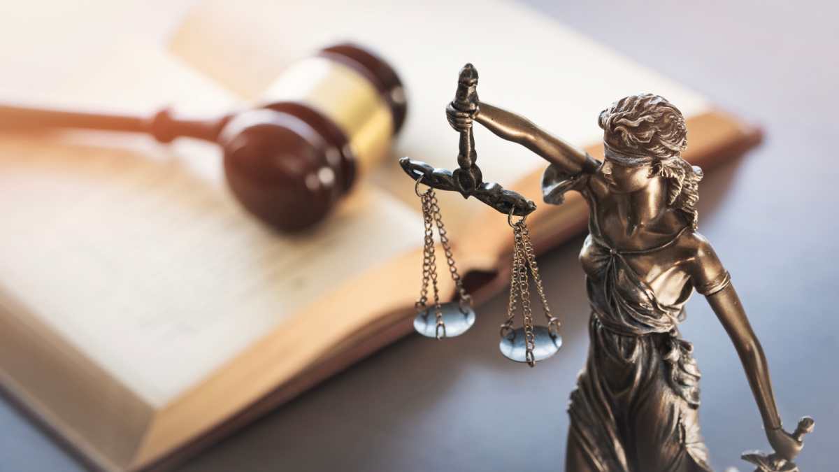 CONDENA. Shutterstock