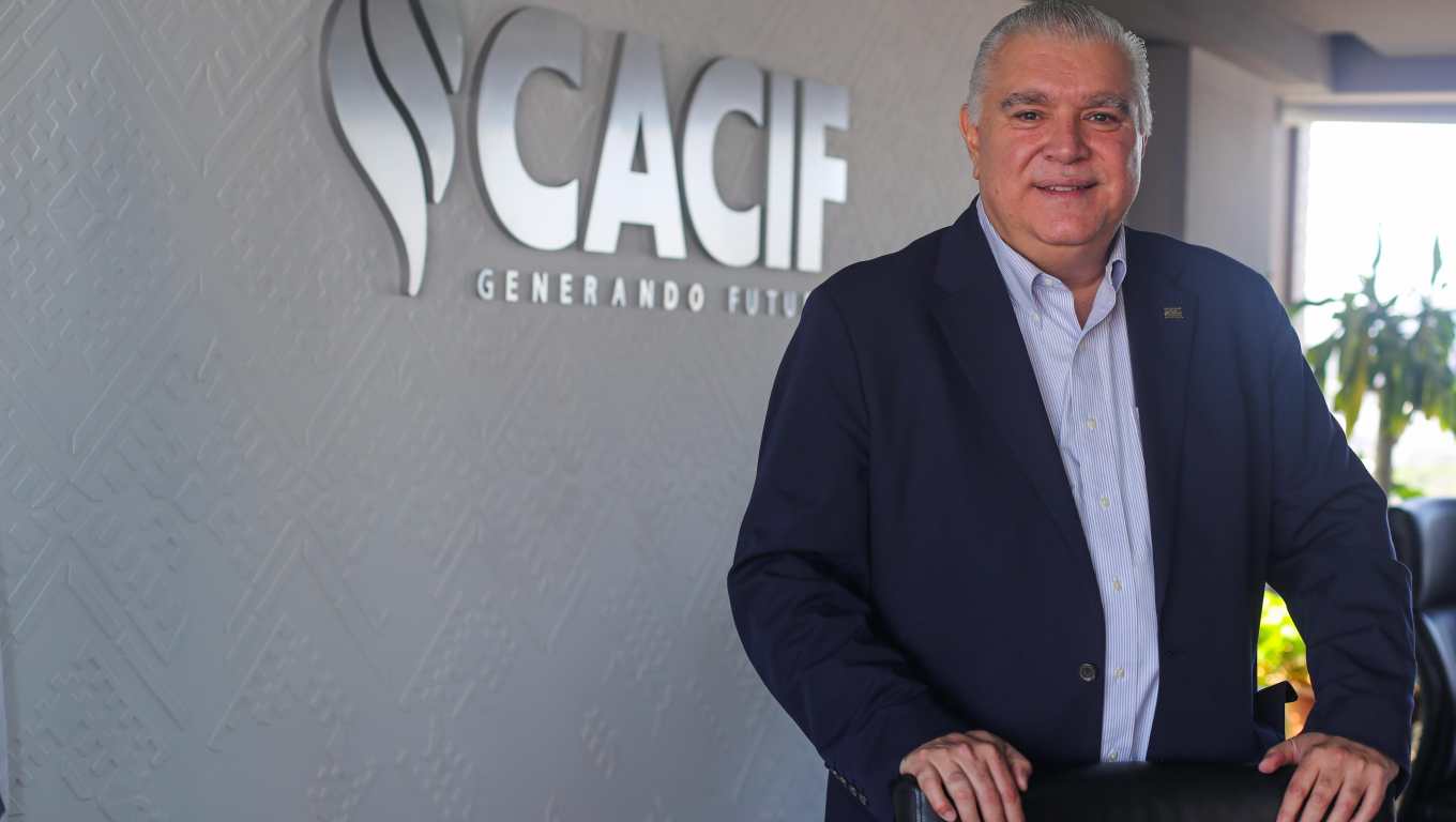 Carlos Roberto Arias Bouscayrol asumió el pasado lunes 13 de abril la presidencia del Comité Coordinador de Asociaciones Agrícolas, Comerciales, Industriales y Financieras (Cacif) y brindó a Prensa Libre una visión de varios temas. (Foto Prensa Libre: Juan Diego González)