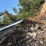El Miércoles Santo se intervino en la limpieza y retiro de tubería en el desvío temporal habilitado en el kilómetro 189 de la ruta Cito-Zarco, que conecta Retalhuleu y Quetzaltenango. (Foto Prensa Libre: Cortesía)