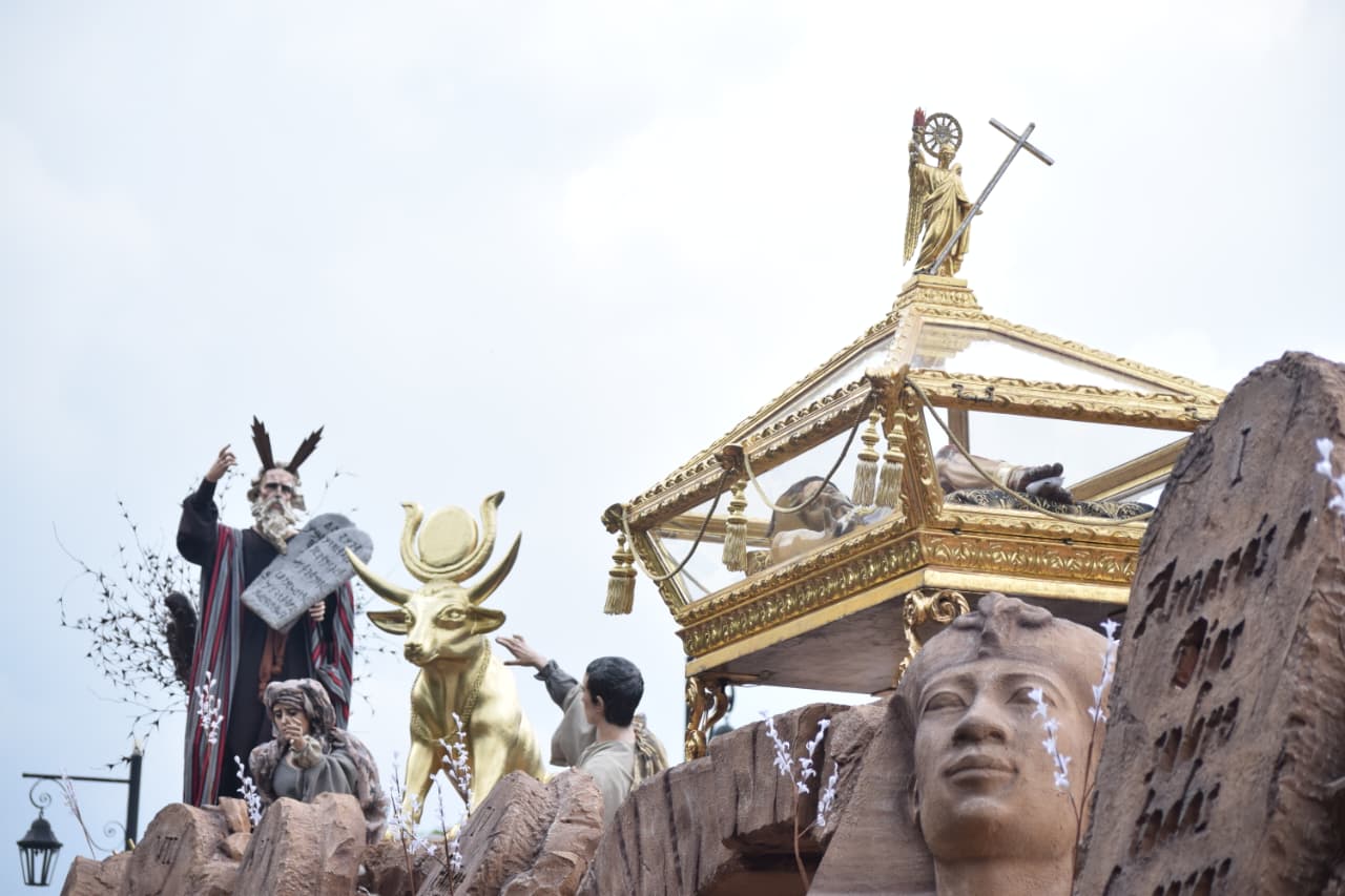 ESCUELA DE CRISTO VIERNES SANTO ANTIGUA GUATEMALA'
