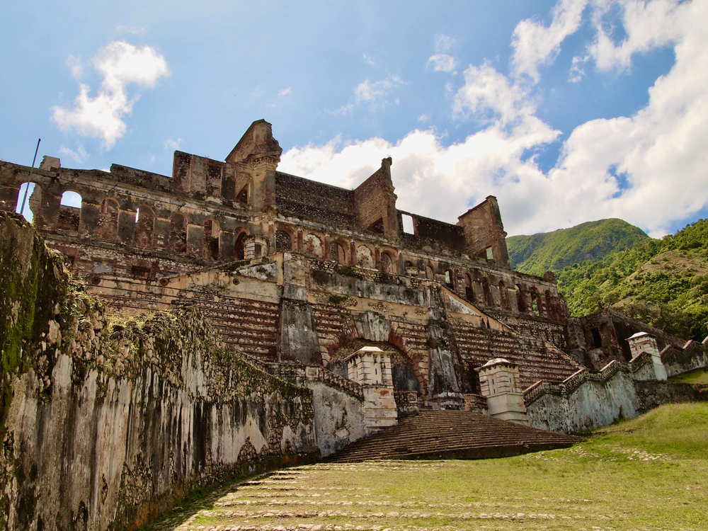 En video: momentos antes de la avalancha humana en la Ciudadela Laferrière en Haití, que dejó al menos 25 muertos