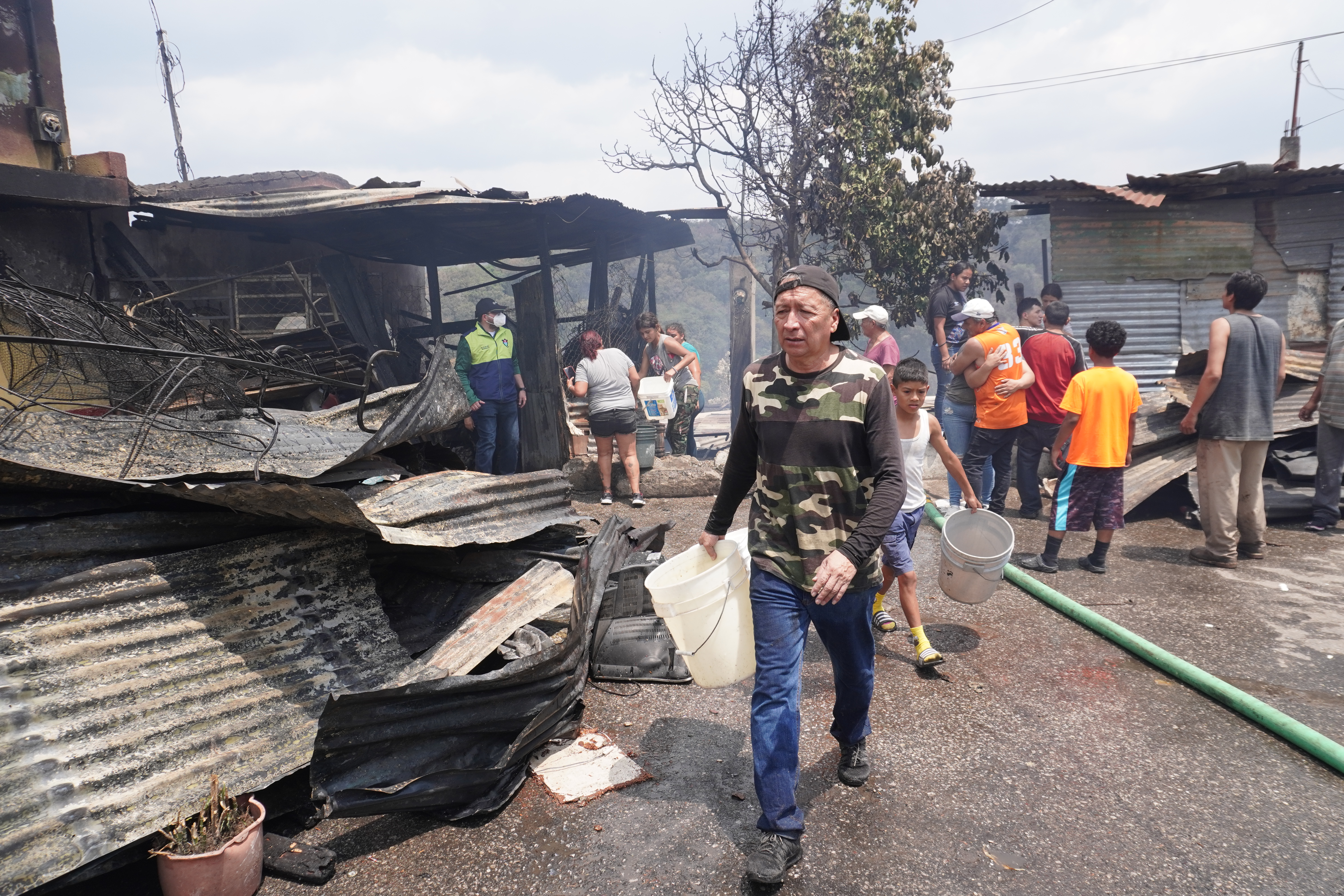 INCENDIO ZONA 5'