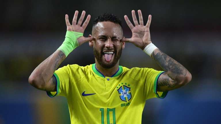 Neymar se operó la rodilla en secreto y apunta al Mundial 2